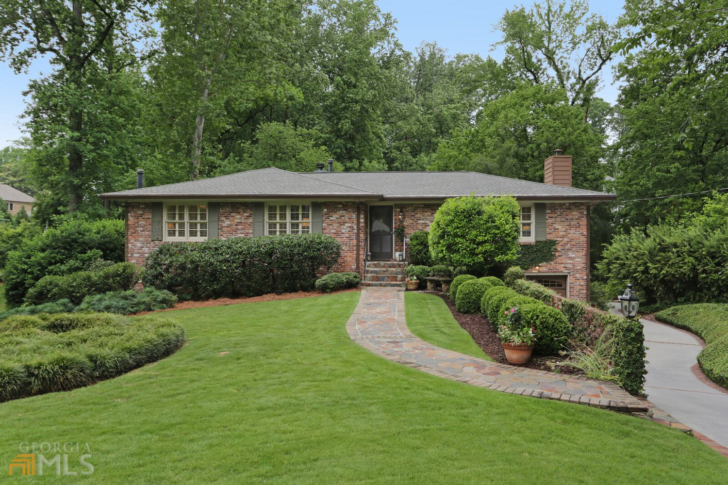 Robin Conklin HOME Real Estate