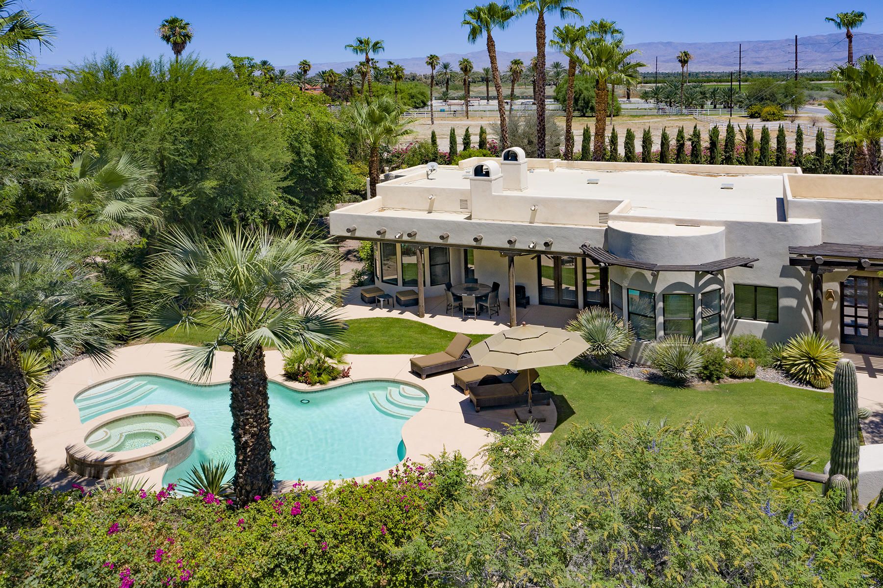 81990 Mountain View Ln