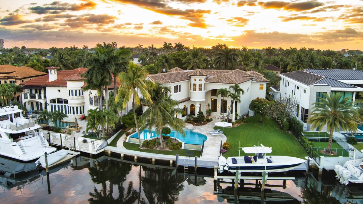 3111 NE 27TH AVE, LIGHTHOUSE POINT, FL 33064  Photo 2
