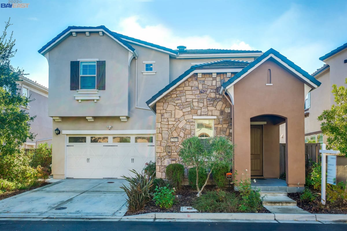 42868 Travis Layfield, Fremont, CA 94539