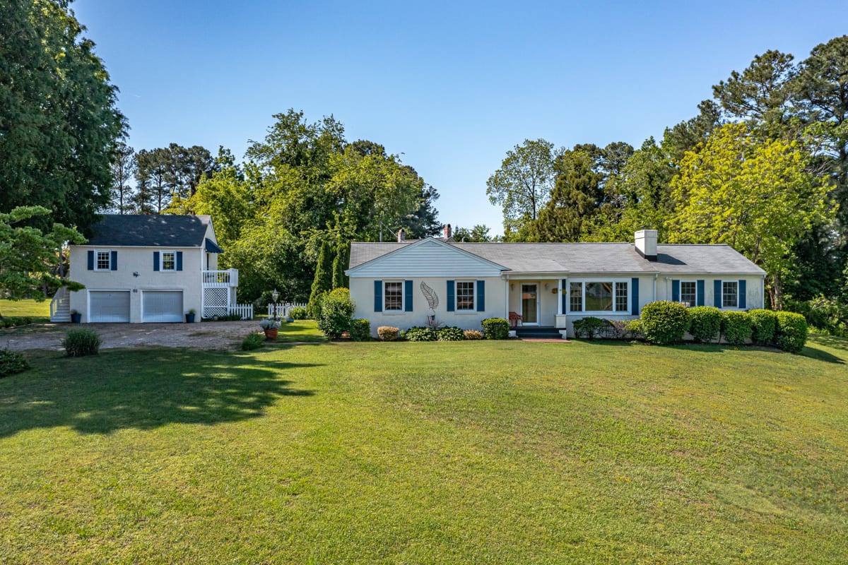 81 Carters Creek Drive, Irvington, VA 22480 | Slideshow Image #1
