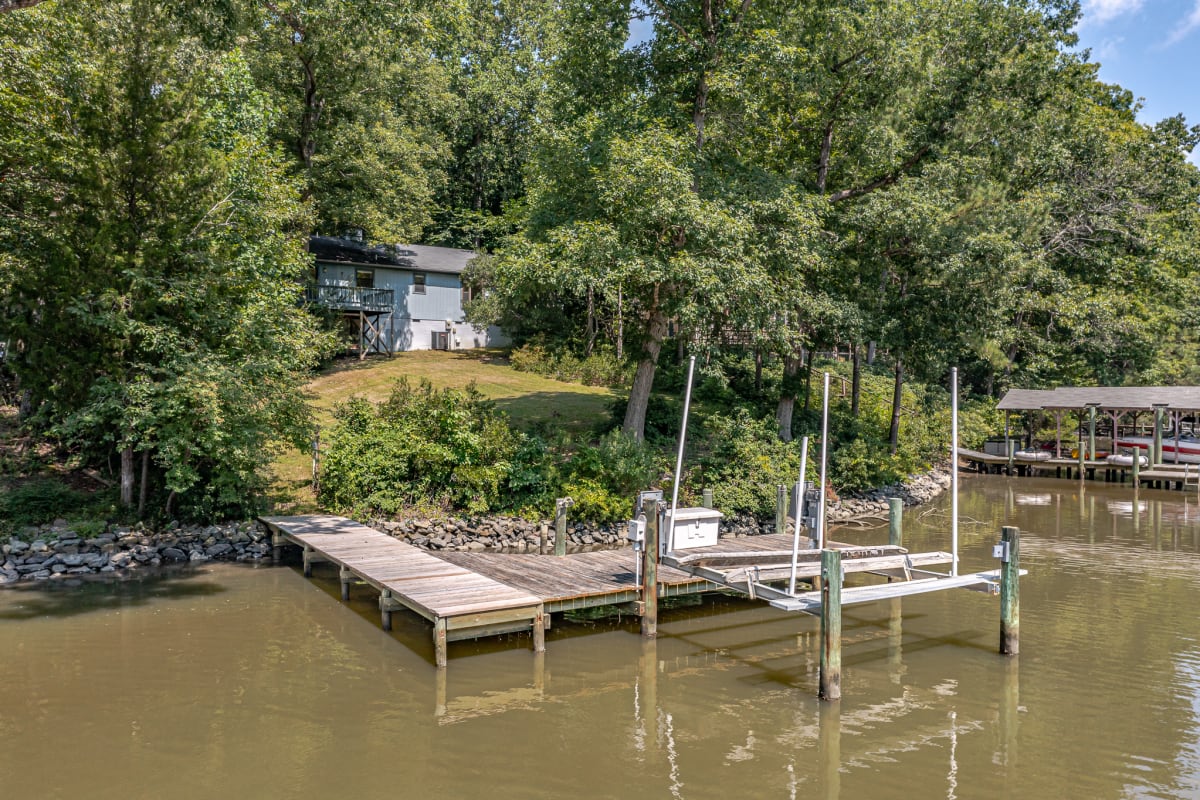 55 East Cove Lane, Weems, VA 22576 | Slideshow Image #1