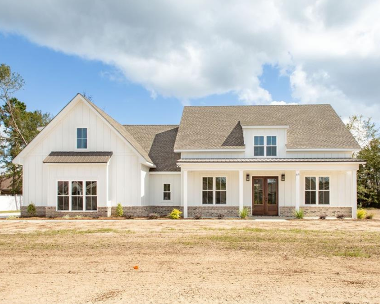 619 Saddle Circle