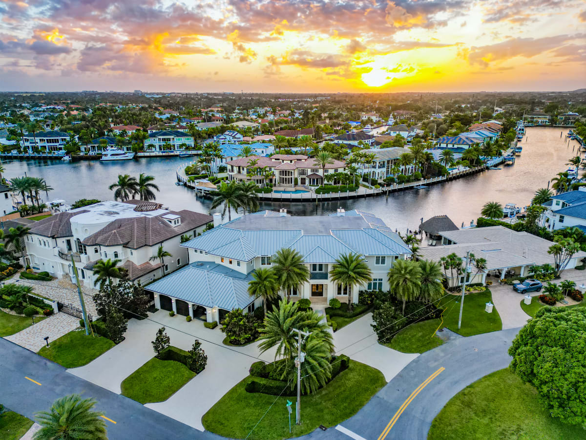 3211 NE 27TH AVE, LIGHTHOUSE POINT, FL 33064  Photo 4