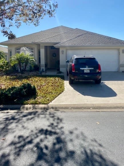69 RAINTREE Circle, Palm Coast, FL 32164-8819