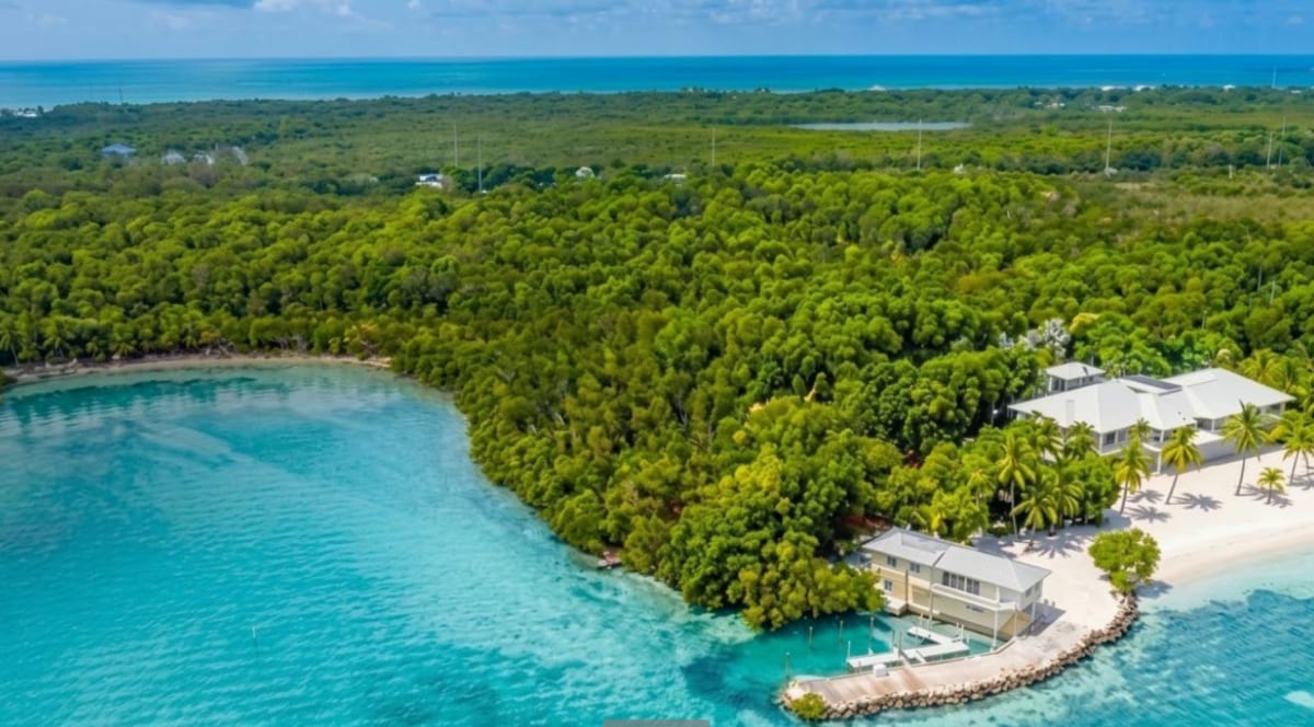 94100 Overseas Hwy, Tavernier, FL 33070