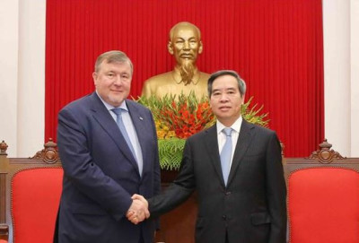 Вьетнам обязуется создать благоприятные условия иностранным партнерам