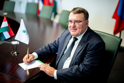 Imre Laszlóczki, Deputy Chairperson of the International Investment Bank’s Management Board, gave an interview to Regiszter programme on Karc FM (Hungary)