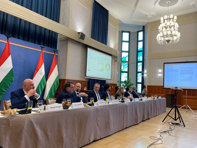  Supported by the Hungarian Ministry of Foreign Affairs and Trade IIB held a presentation for Hungarian exporters