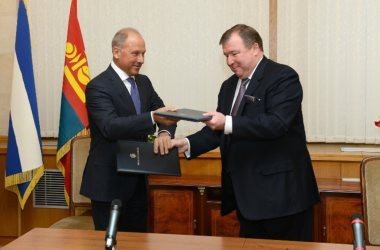 IIB and Vnesheconombank Strategic Partnership