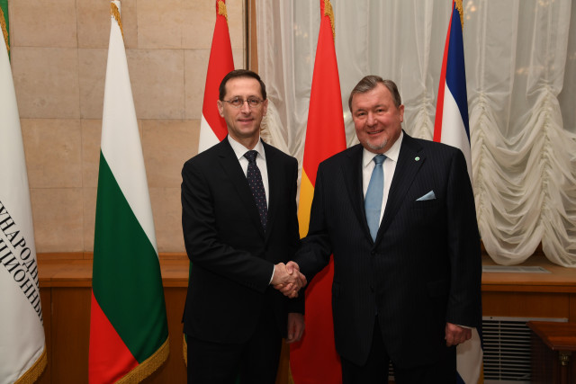 Deputy Prime Minister of Hungary Mihaly Varga paid a working visit to IIB headquarters