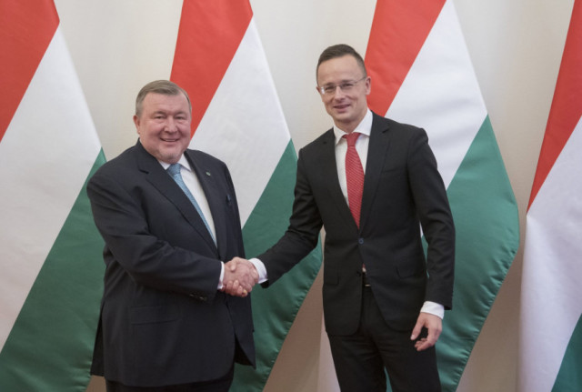 МИБ активно развивает диалог со странами – членами: в Министерстве иностранных дел и торговли Венгрии прошла первая после релокации в Европу встреча Клуба послов государств - акционеров Банка