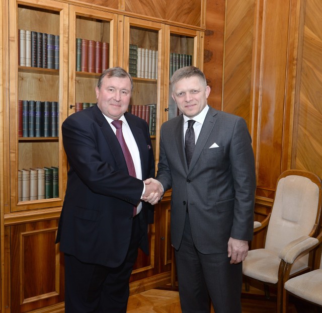 Премьер-министр Словакии посетил штаб-квартиру МИБ в рамках заседаний Словацко-российского и Российско-словацкого деловых советов и провел переговоры с руководством Банка