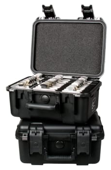 Shimskoffert med 100 shims i D-profil i ulike tykkelser