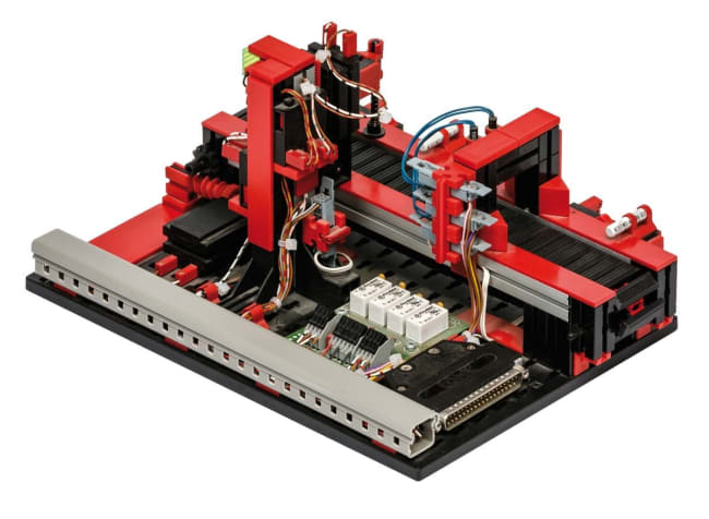 14806 Transportbånd med stansing