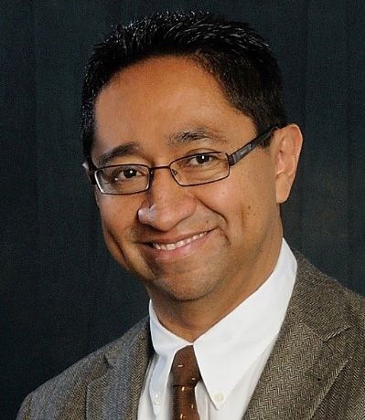 Jos&eacute; Tellez-Zenteno