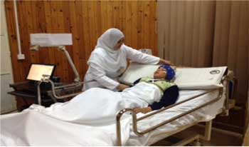Spotlight - In the CEUE, preparing a patient for video EEG - Egypt