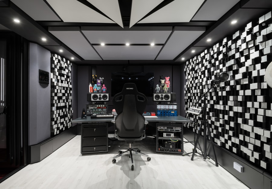 Doom Entertainment – La Chiesa, Milano