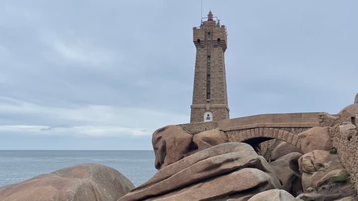 Brittany by Campervan with Dog and Cat: Itinerary, Tips and Useful Information