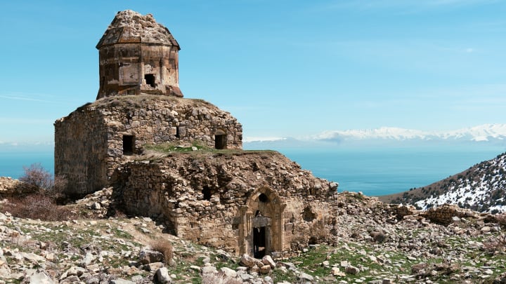 Lago di Van: un tesoro nascosto da scoprire in Anatolia orientale