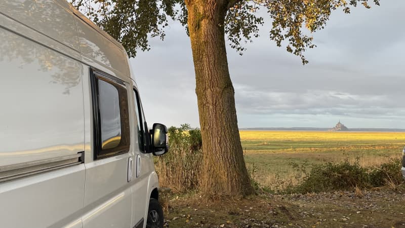 Normandy by Campervan with Dog and Cat: Itinerary, Tips and Useful Information