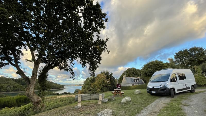 Brittany by Campervan with Dog and Cat: Itinerary, Tips and Useful Information