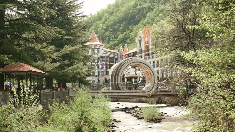 Borjomi: dove storia, natura e benessere si incontrano