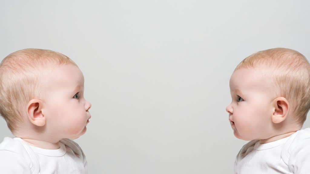 Twin-babies-1024x576