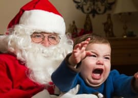 Dealing-with-kids-fear-of-santa
