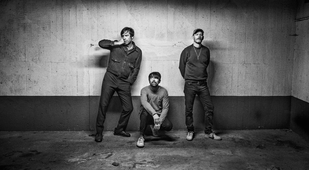 John poor. Peter Bjorn and John young Folks. Peter Bjorn and John альбом. John object.