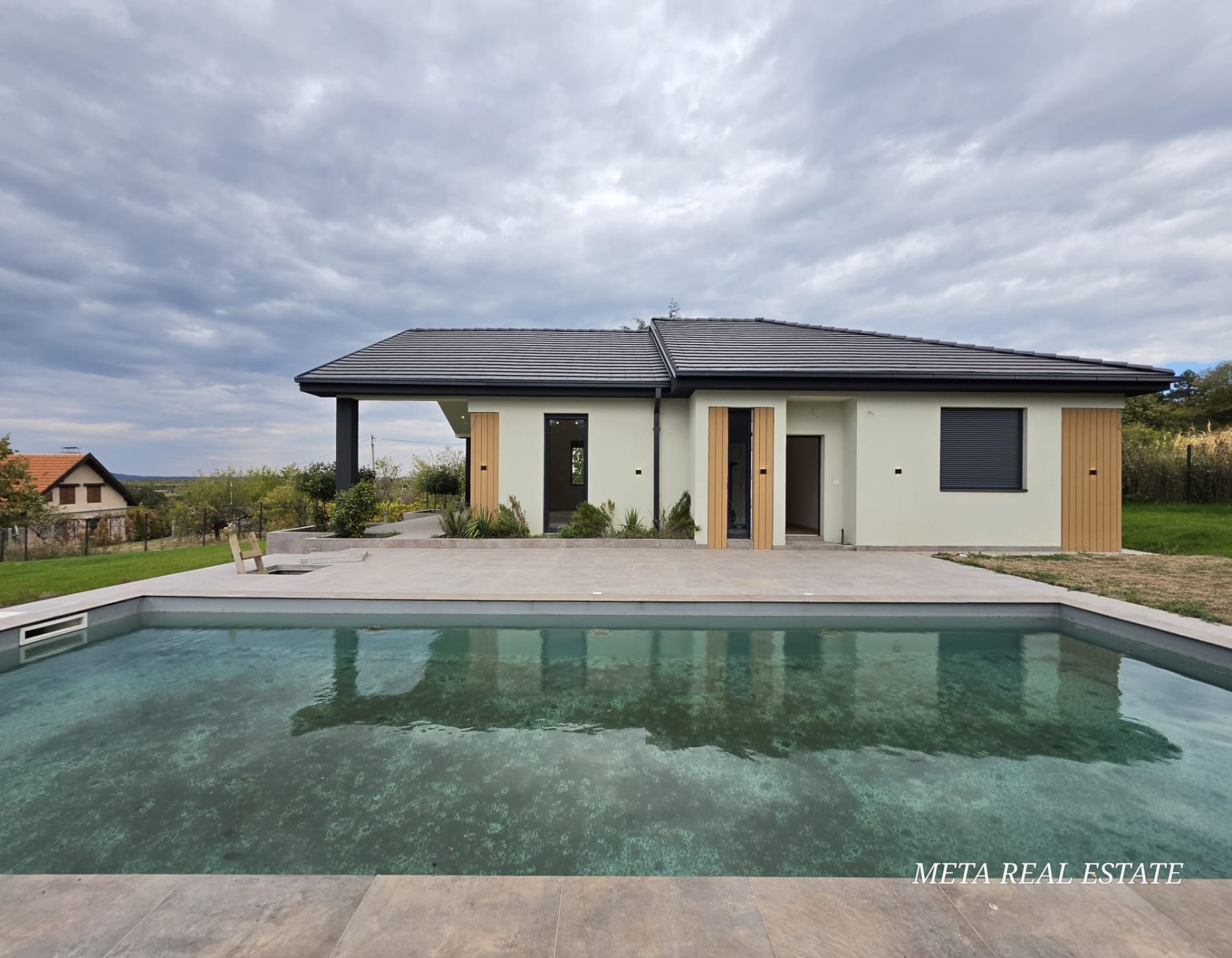 House with swimming pool on the slope of Kosmaj - Rogača, tucked away from the main road, Kosmaj — Rogaca