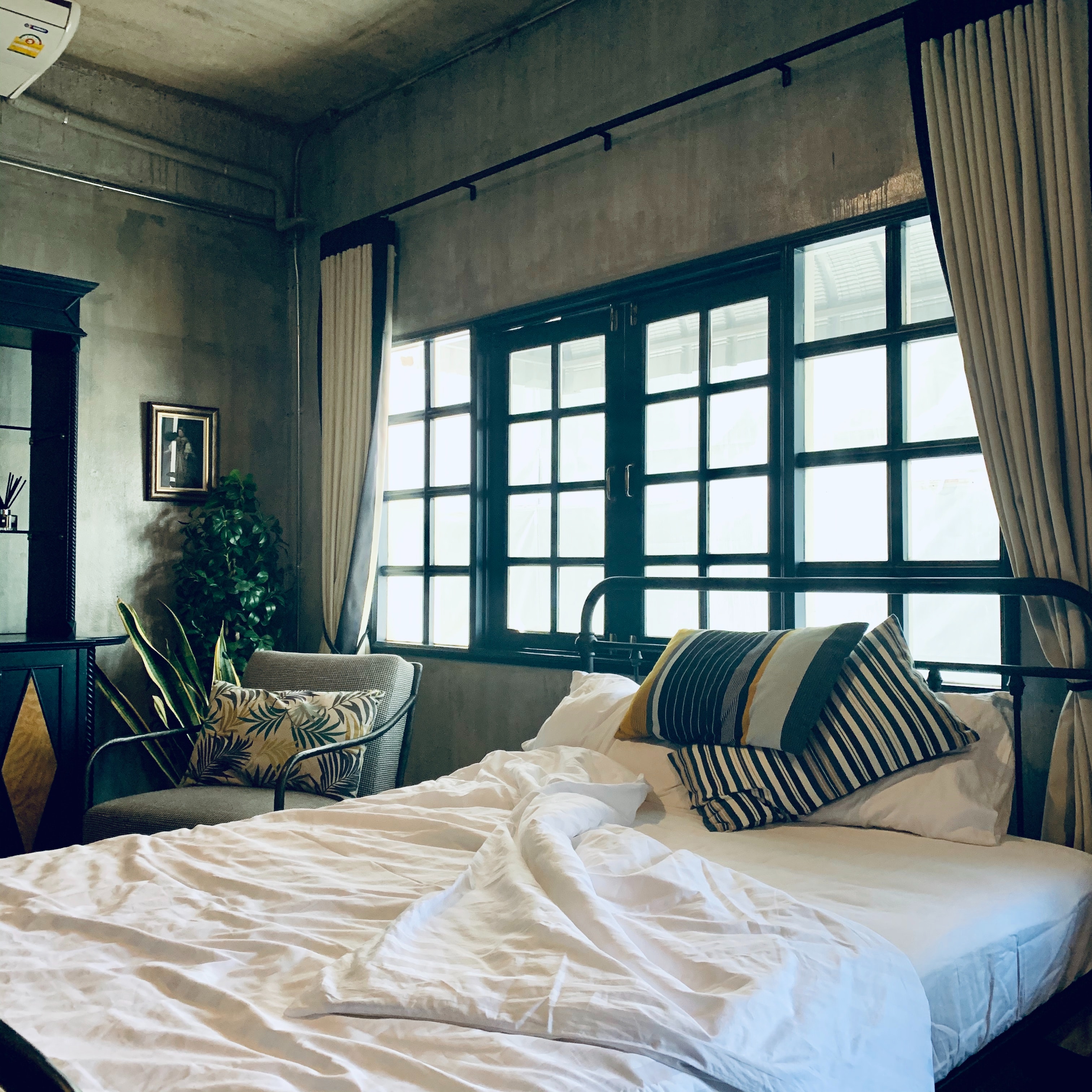 Photo by Cover: Apartment #1