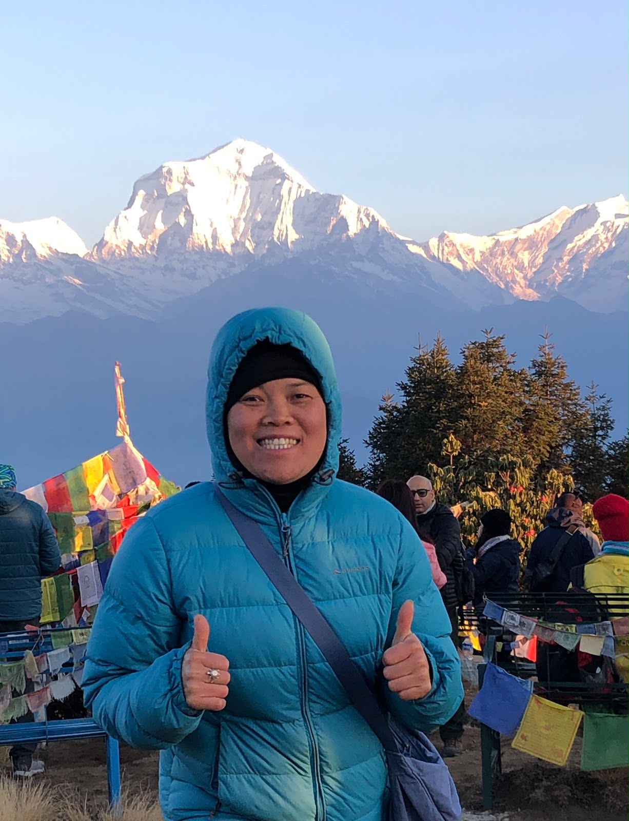 Chhakmaya Gajurba, trekking guide