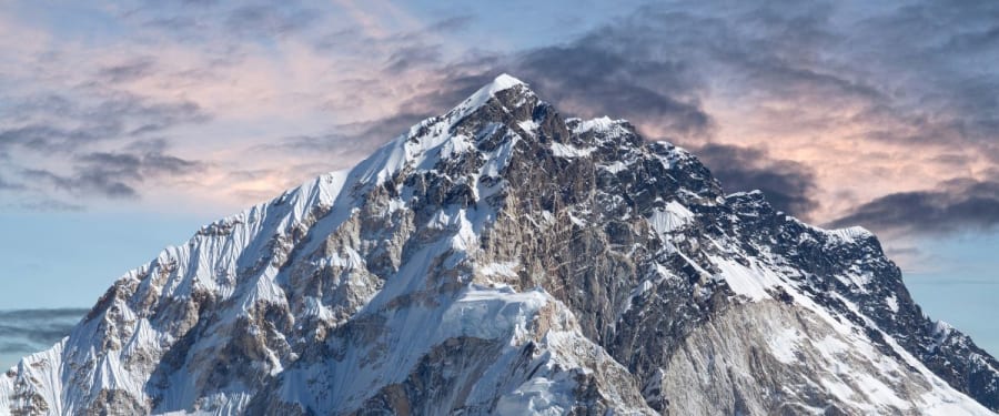 nuptse peak
