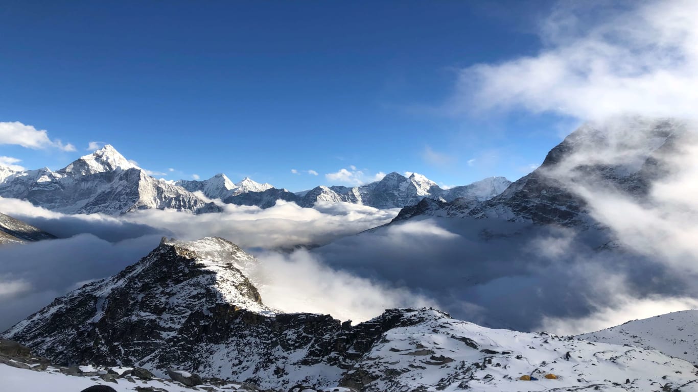 lobuche peak