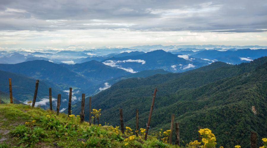 khumai danda trek
