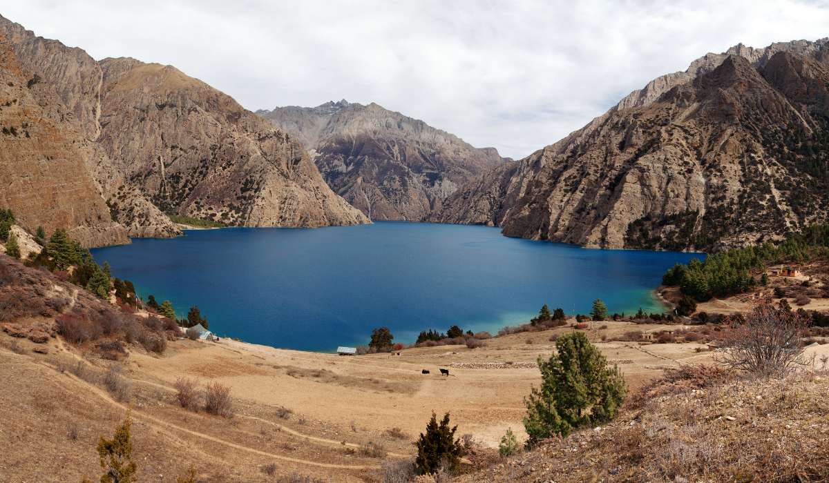 phoksundo lake