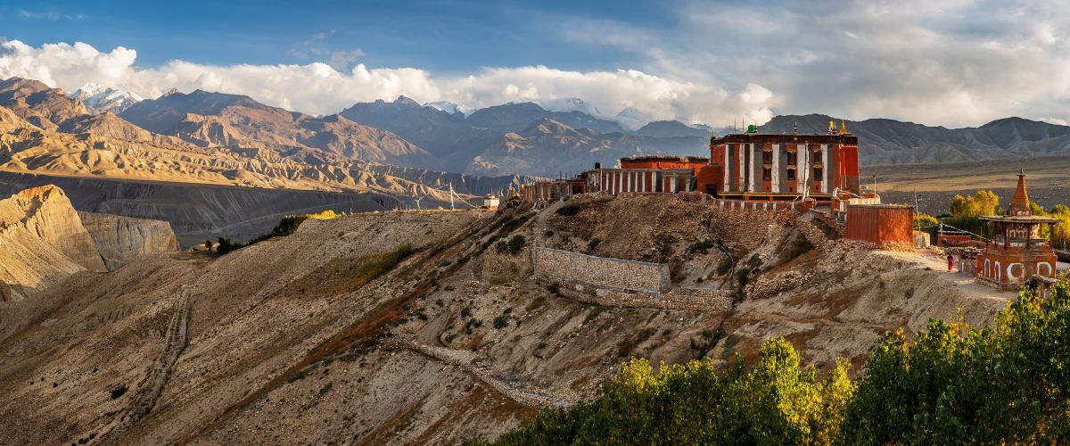 upper mustang couple trek