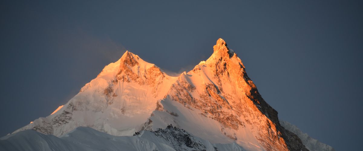 mount manaslu peak