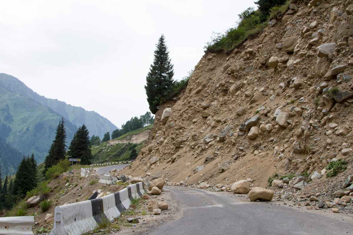landslide in nepal road