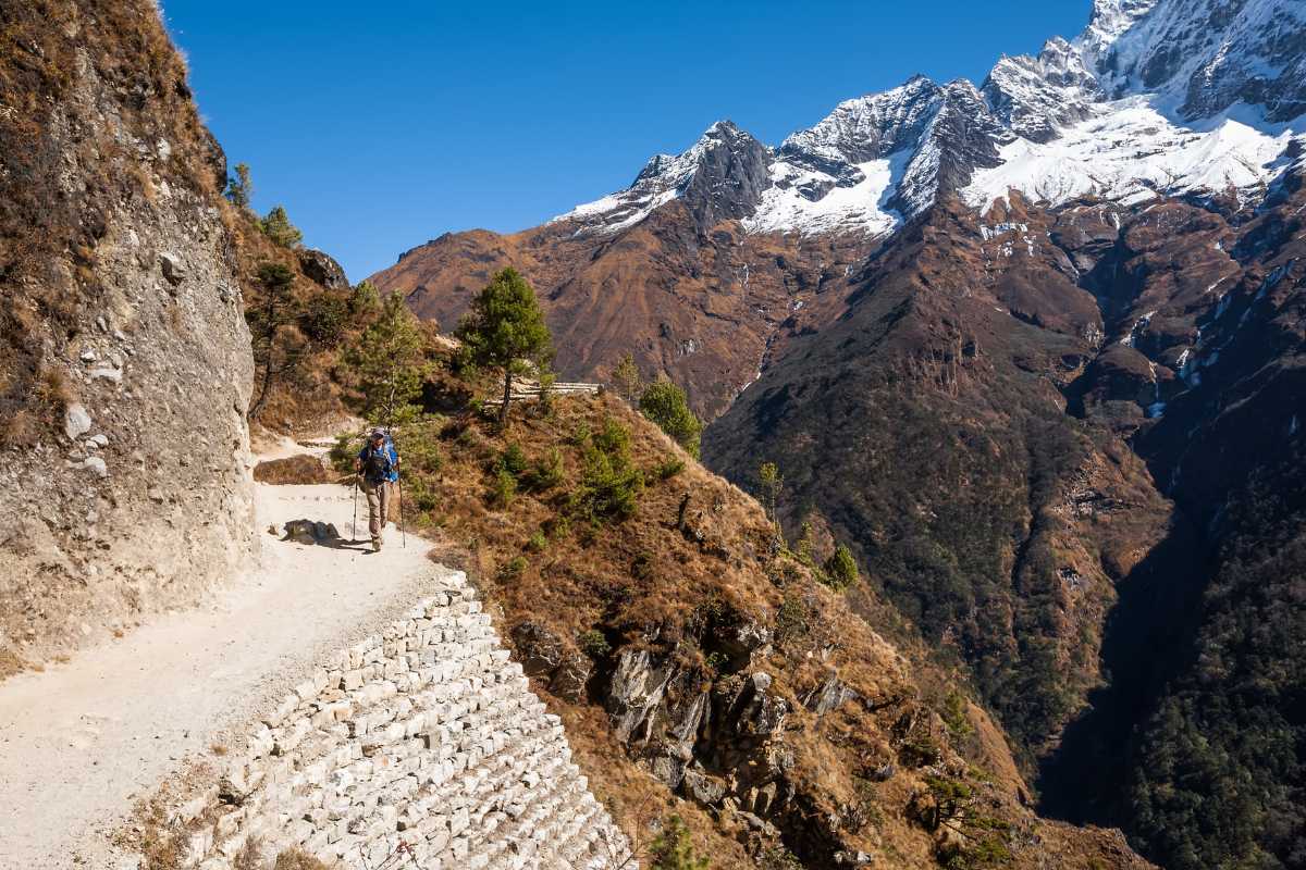 everest base camp trek view