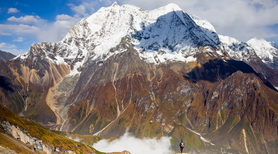 manaslu solo trek