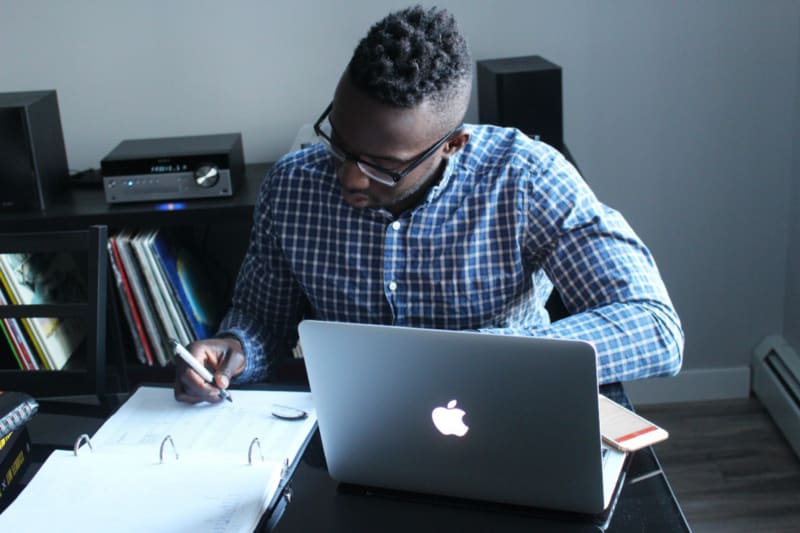 Alex gets to work with Todoist nearby.