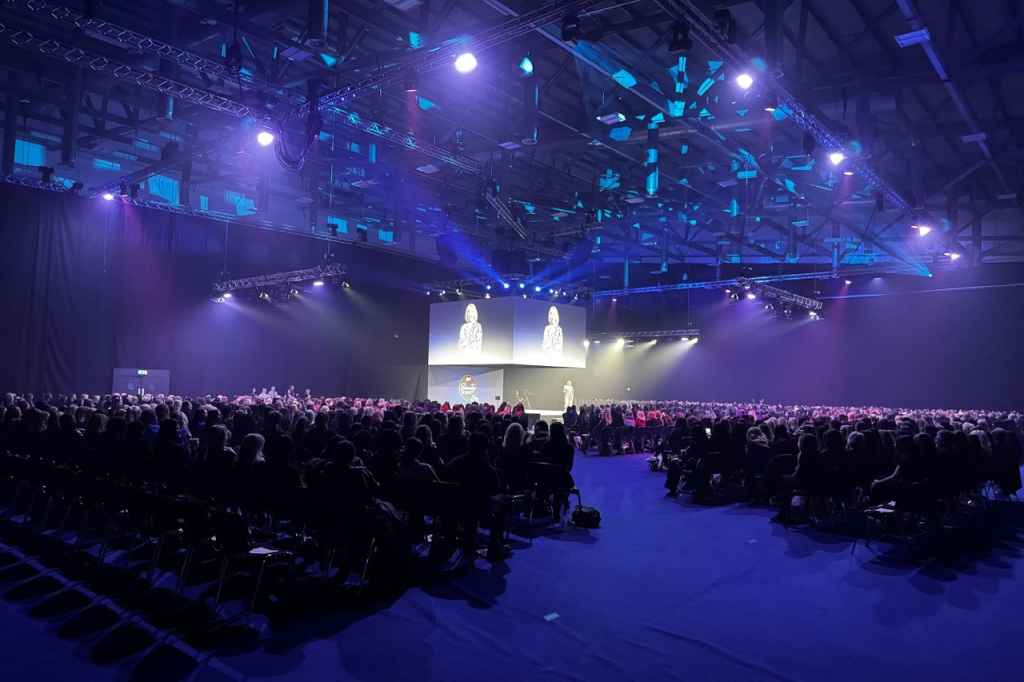 Visionary 5 Series powers immersive Boots No7 Beauty Company launch