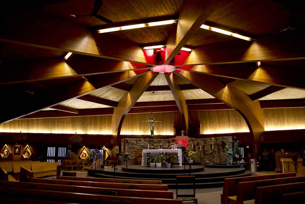 EM Acoustics helps to restore sightlines and sound clarity in a mid-century church