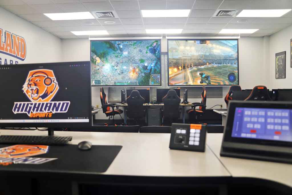 Extron switching and connectivity helps college create esports hub