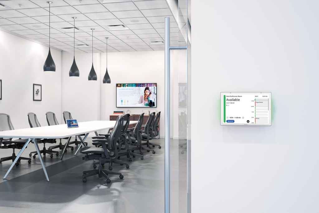Extron launches new TLS 35 scheduling panels