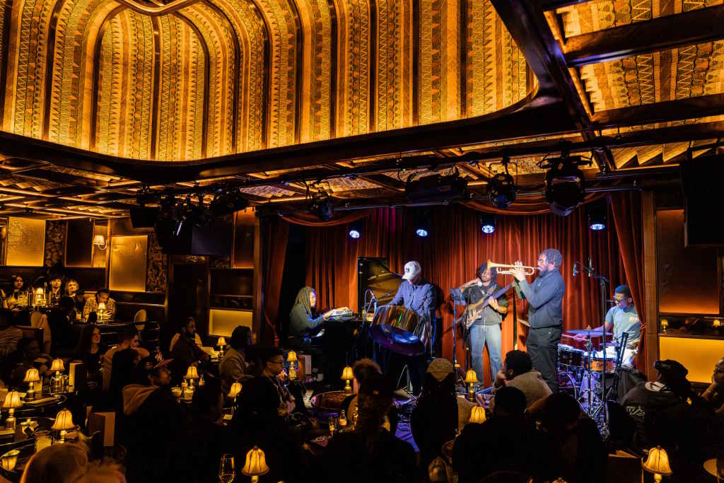 Shure brings smooth audio to Ronnie Scott’s live music room