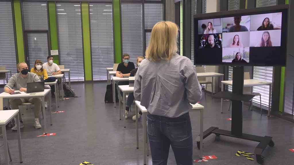 Dten supports university shift to accommodate hybrid learning