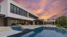 Inside the Modern Lakefront Intelligent Estate in Florida, USA